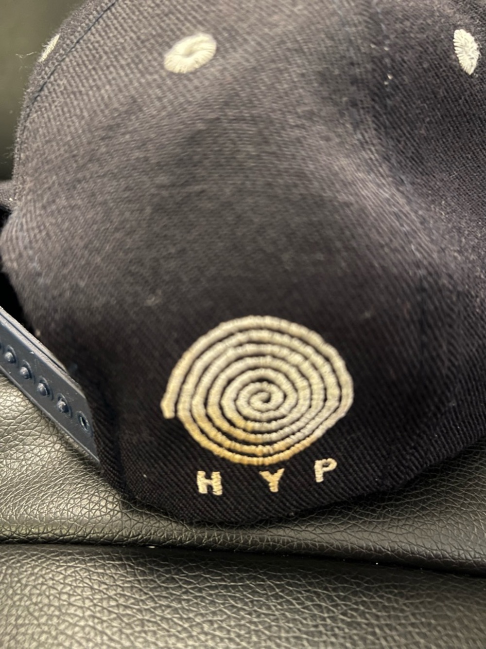Men’s Snapback Hat - Picture 6 of 9